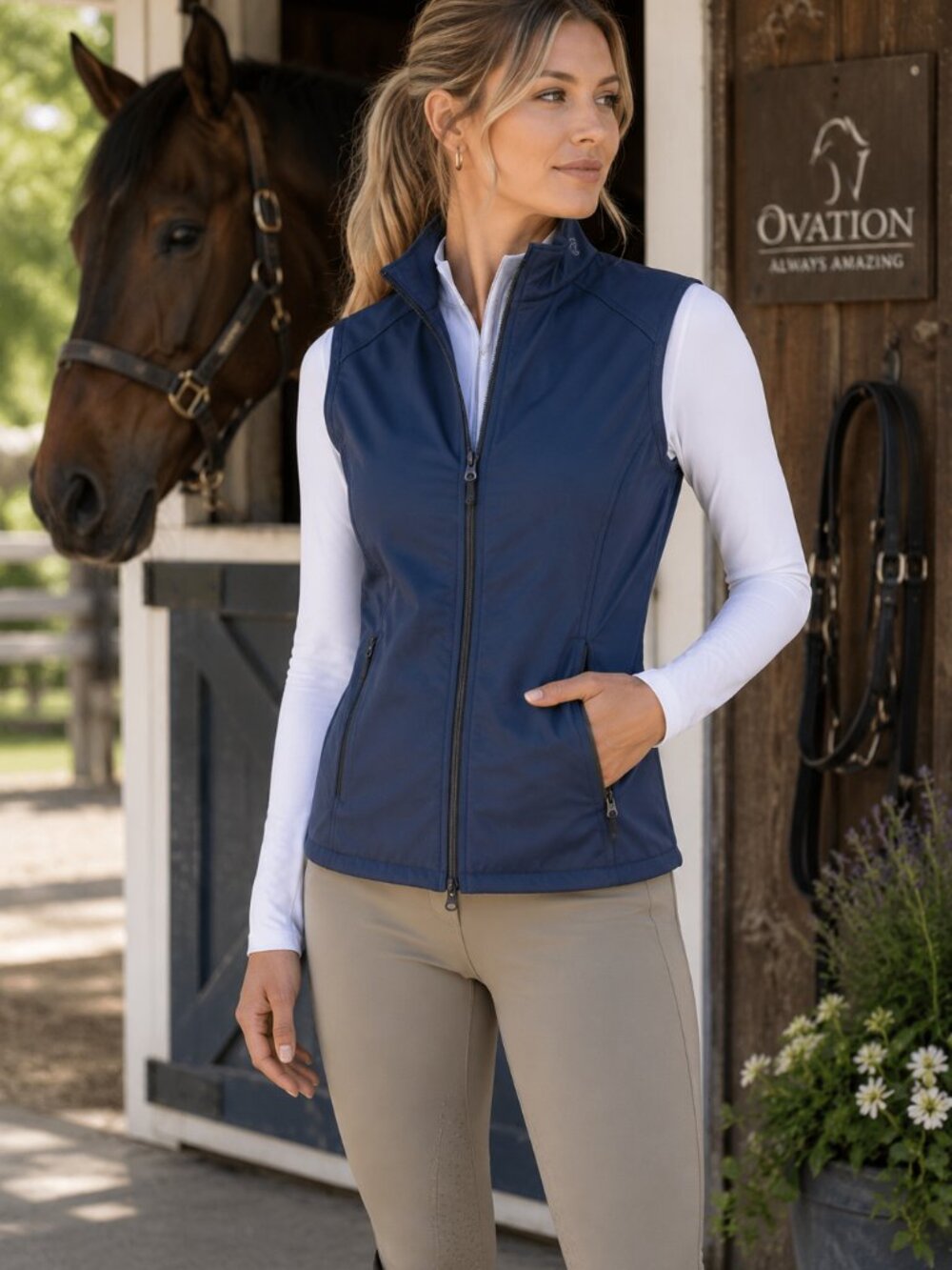 Ovation Equestrian Softshell Riding Vest Navy Blue Horse Womens Small 1392